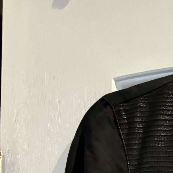 Express Black Long Sleeve Top - Picture 2 of 3